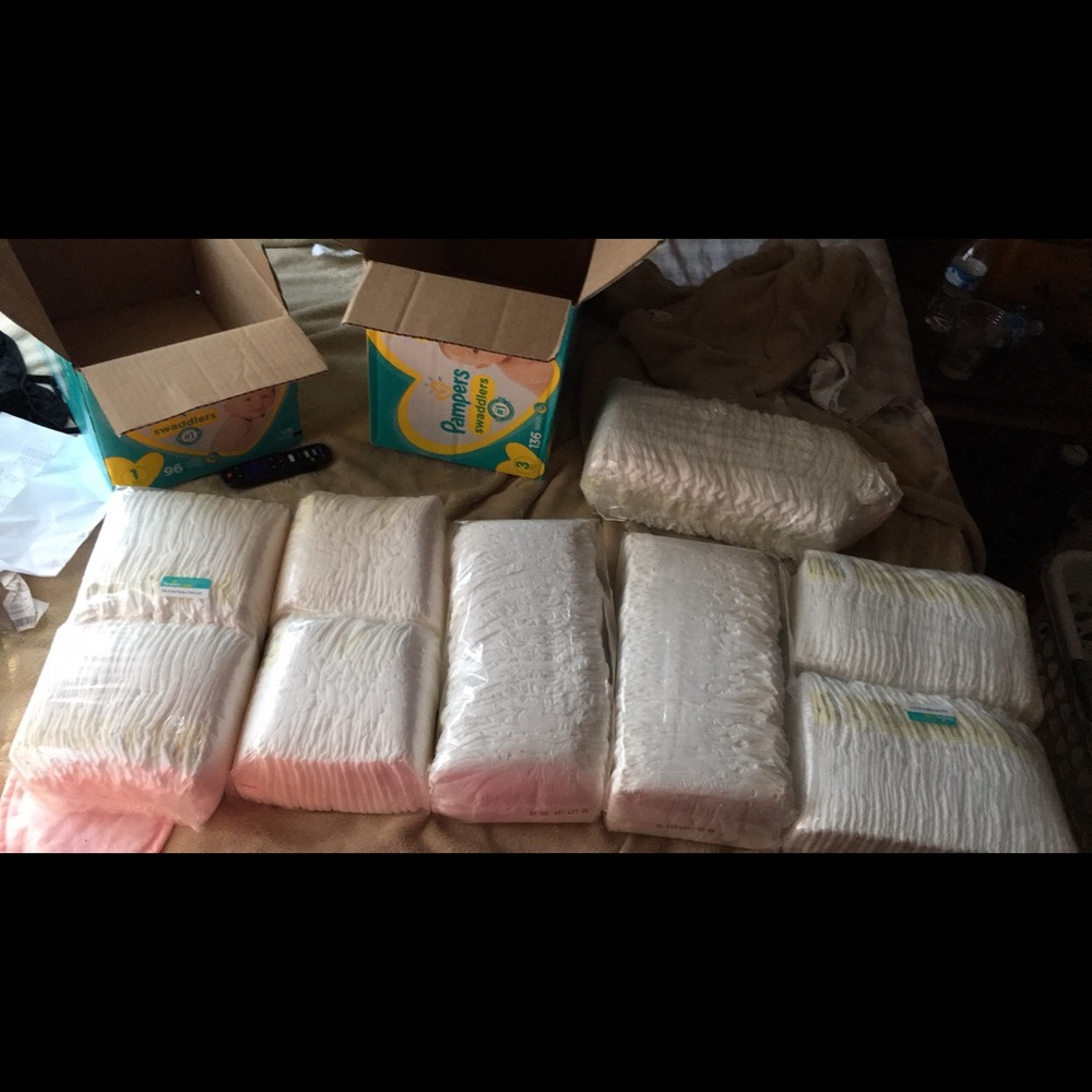 Pampers